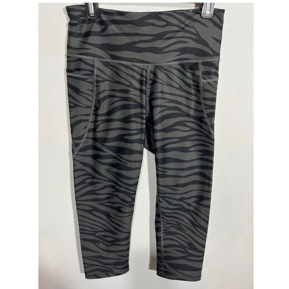 Old Navy High Rise Capri Length Powersoft Sz Large Zebra Black Gray